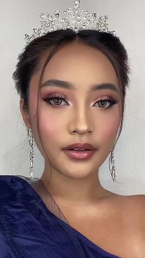 Sagala/Reyna Elena Makeup Look Tutorial | RevlonPHL