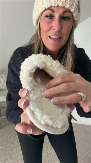 Check out these Cute Cream Slippers! video