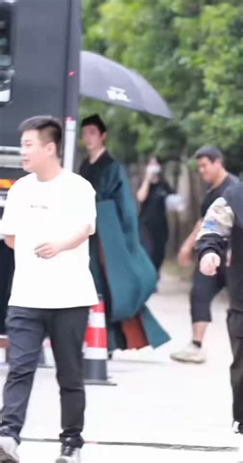 🎭Fu Sheng 敖炽 .🗓️ 04/05/2026 🎥 Day 2..🐉 Zheyuan has already started filming but Aiya It’s too far and there are so many obstruction🥹😭..🌏 Northern Song Dynasty🎞️ 6 scenes (2.24 pages).#ChenZheyuan #AoChi #陈哲远 #敖炽 #浮生