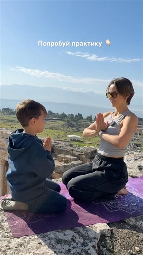 Утренняя практика для мягкого пробуждения тела #йогаупражнения #йогаутром #спина