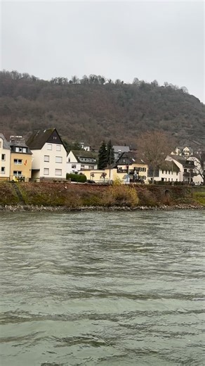 Sailing is incredible. Christmas markets are magical. Rudesheim did not disappoint!!! #awelltraveledsuitcase#luxurytraveladvisor #luxurytravel #familytravel #bucketlisttravel #amawaterways #christmasmarkets #rhineriver #rüdesheim #germany | A Well-Traveled Suitcase