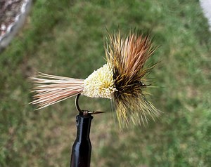 Irresistible Dry Fly -- BLOND -- Hairwing Version -- Mustad Hooks -- 2 Flies - Etsy Canada