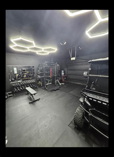 Building the Perfect Garage Gym for Family Fitness