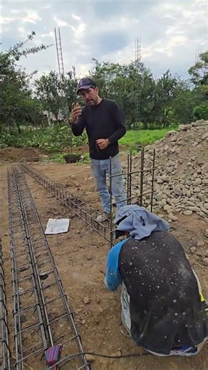 Columna con viga y parrilla para un cerramiento. ✅️ #albañilería #construction