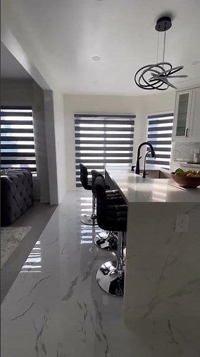 Kitchen Windows: Blinds, the Perfect Solution for Style and Functionality!