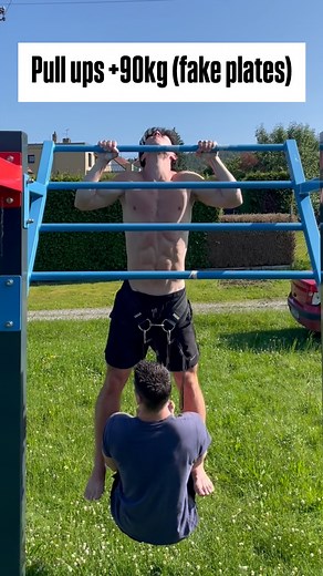 Filip Šauli on Instagram: "2* pull up with @bolek.workout Super weird feeling to not control weight with my legs, also made 90kg jump in warmup, that didn’t help with my activation/coordination lol #pullups #calisthenics"