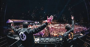 297K views · 8.9K reactions | NWYR - Artificial Intelligence  [Free Download] | W&W | Facebook