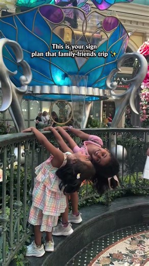 Traveling with friends as families just hits different… in the best way