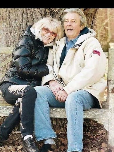 Mireille Darc and Alain Delon#legend #alaindelon #alain #delon #MireilleDarc#france # icon#rip