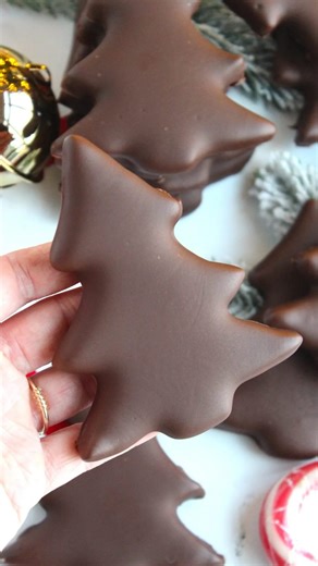 Maddison Koutrouba on Instagram: "The BEST copycat Reese’s Trees! 🤎 Full recipe is on my website, link in bio! 😊"