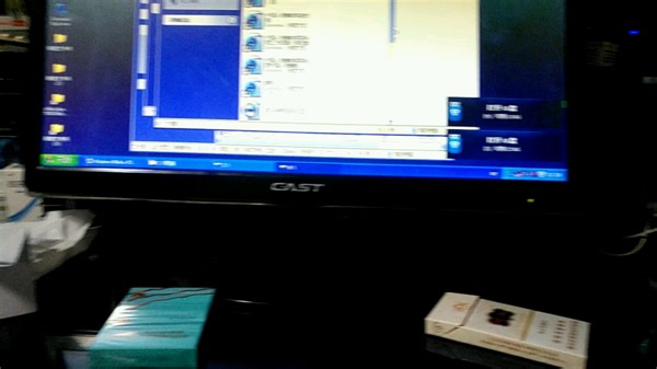 教大家如何把电脑东西复制到U盘和桌面