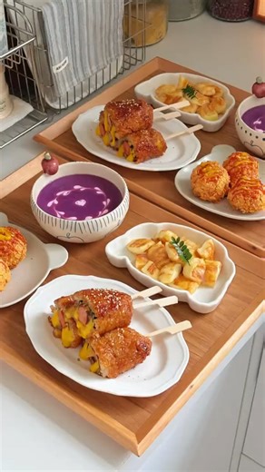 Selena Gomez | Kids' breakfast 🍳 Grilled cheese sticks + crispy rice hot dog sticks + shrimp balls. Woke up early to make breakfast for the kids ✌️ 🧡... | Instagram