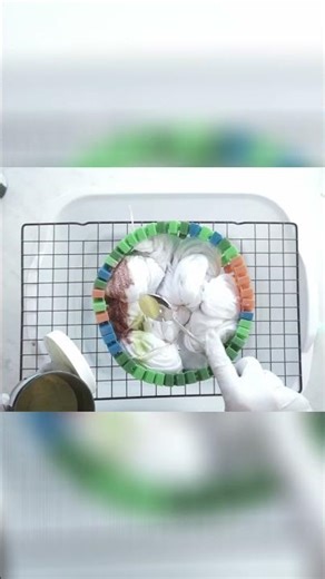 Ocean waves… but make it tie dye.