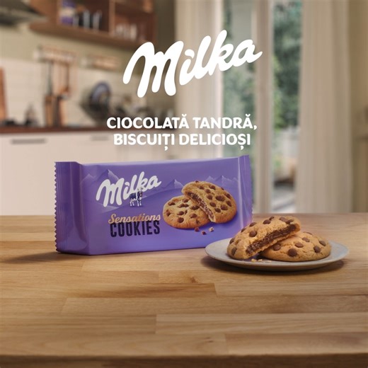 Cum poți să împarți tandrețe?​ 💜🍪Deschide un pachet de biscuiți Milka Cookies Sensations​ 🤗🍪Savurează-l alături de o persoană dragă​ 💜☺️Completează totul cu povești și multe zâmbete​ #MilkaRomania #MilkaCookiesSensations | Milka
