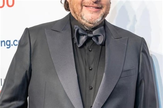 Salesforce CEO Marc Benioff Goes All-In on 'Awesome' Anthropic With $300 Million Spend, Hails Coding Agents: 'I've Never Been...' - NewsBreak
