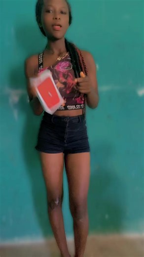 Abena Comfort (@aazuorecomfort0)’s videos with original sound - ♡ 𝒮𝐿𝐼𝑀 𝒢𝒪𝒟𝒟𝐸𝒮𝒮 ♡