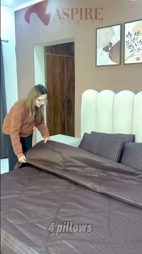 AspireBedding 8 PCS Satin Stripe Comforter Set – Elegant Shine & Ultimate Comfort