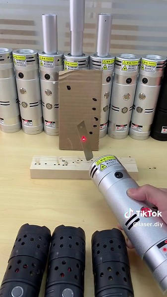 100-watt silver laser burn-through blade#tiktok #laser #laserigniter #tools #diy