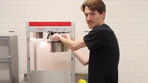 Paragon Pro-Series Commercial Popcorn Machine Popcorn Popper - 8 Ounce Stainless Steel