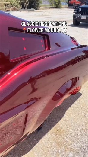 The world’s first full carbon fiber ’67 Shelby GT500CR in exposed-weave Candy Apple Red! Shoutout to @classicrecreations who delivered top-tier craftsmanship throughout on this epic ride 🔥 Remix credit: @classicrecreations | Elite Body Shops