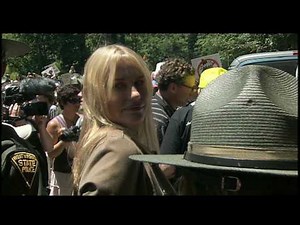 Actress Daryl Hannah and climatologist James Hansen arrested at mountaintop removal protest