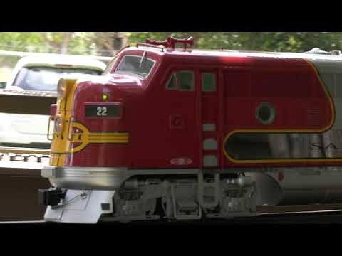 USA Trains EMD F3 A-B-B-A Santa Fe Diesel Loco G Scale
