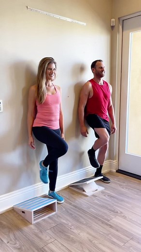 The Posture Board (link in bio) restores correct posture and relieves pain! #po#posturecorrectiona#painreliefe#healthe#selfcaret#stretchingexercises