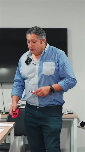 The Carriere Distalizer is an orthodontic procedure that corrects overbites by aligning the back teeth first Learn how it is installed, how it works, and why you need to correct an overbite with this treatment with Dr.Tarek #education #ortho #orthodontist #ortholearn #dentist