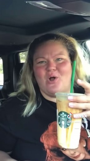 First fight on camera 🎥😂 #fyp #foryou #foryoupage #tammy #trailertrashtammy #chelcielynn #fypシ #foryourpage #mukbang #comedian #comedyvideo #funny #starbucks