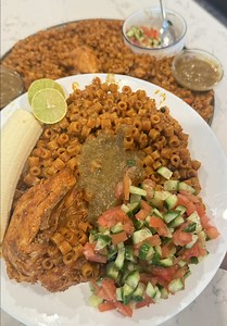 My mom is basically Gordon Ramsey, I get a good job once a year so I had to share this recipe! Kabsa macarona Ingredients \t•\t3 tbsp olive oil \t•\t2 large onions, diced \t•\t1 cinnamon stick \t•\t7 cardamom pods \t•\t~15 peppercorns \t•\t1/2 cup tomato paste \t•\t1/4 cup garlic ginger paste \t•\t1 whole chicken cut into pieces \t•\t3 tbsp kabsa spice \t•\t3 tbsp chicken bouillon \t•\t1 tbsp black pepper \t•\tSalt, to taste \t•\t2 tbsp pomegranate molasses \t•\t4 tomatoes, blended \t•\t2 boxes 