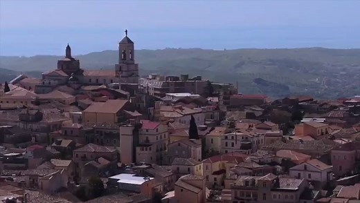 Calabria's capital city is rich in history - this epicentre of the region's culture dates back hundreds of years! 🇮🇹 holidays.explore-calabria.com 🎥 Grazie Comune di Catanzaro ❤️ #pin #explorecalabria #catanzaro | Explore Calabria with iitaly