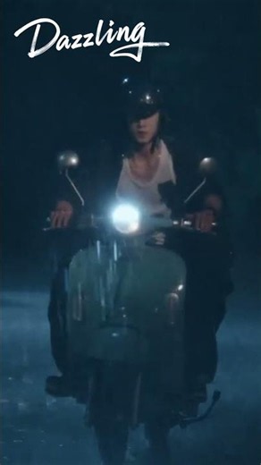 Storm hero saves the girl🌧️ #dazzling#耀眼#cdrama