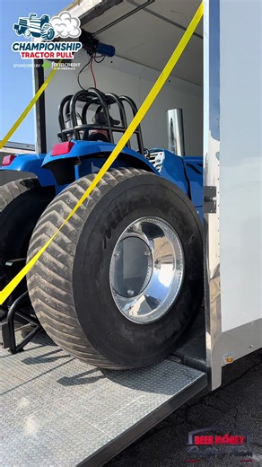 Unloading “The Virginian” at the 2026 Championship Tractor Pull!! #NFMS26 #tractorpulling