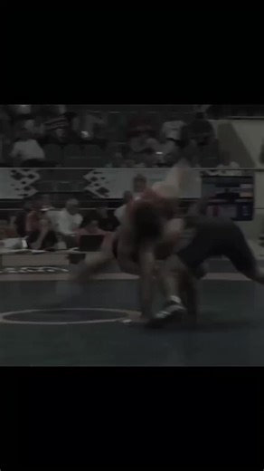 𝙱𝙾𝚁𝚉🐺 on Instagram: "This chimpanzee can arguably pass a memory test faster than most humans. 🧠⚡ In controlled cognitive experiments, chimpanzees can memorize the exact position of numbers on a screen after seeing them for just a fraction of a second — then recall them flawlessly once the numbers disappear. Humans, even when trained, consistently struggle to match this performance. The reason is neurological. Chimpanzee brains are optimized for rapid visual processing and instant recall —