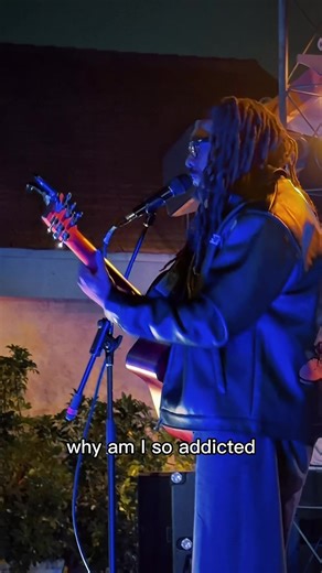 Why am I… singing about being addicted to toxic people in someone’s garden in LA 😳🤣 #addicted #newsong