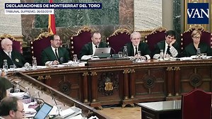 ⬛️⬜️🎥 Un any d'una sentència vergonyosa per a qualsevol democràcia. Nou persones empresonades per posar les urnes, per exercir els drets fonamentals. Ni oblidem ni perdonem! Hi som i hi serem per arribar fins al final. #XarxaIndependència #StandUpForCatalonia | Assemblea Nacional Catalana