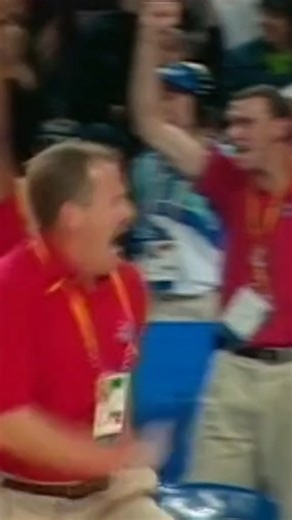 USA take the bronze at #Sydney2000 in wheelchair basketball 🏀 | Paralympic Games