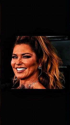 Shania Twain biography explained in a sec #Shaniatwain #Shorts #Shortfeeds #Subscribe