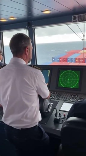 Inside the Cockpit | Real Flight Moments & Pilot Action