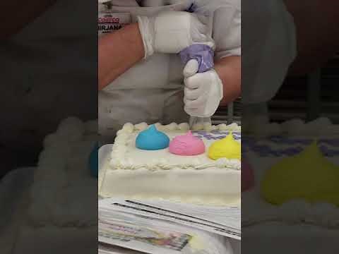 Costco cake decorating