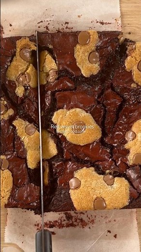 Red velvet brookies