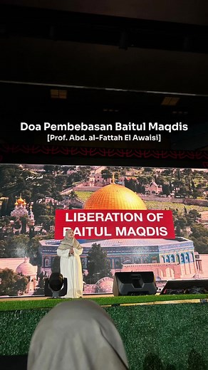 Pray: Small thing we can do, big thing for them Salah satu gift dan insight paling berkesan yang aku dapetin di book launching Baitul Maqdis for Dummies adalah doa dari Prof. Fattah El Awaisi yang in syaa Allah bisa membantu membebaskan Baitul Maqdis ‎اللّهمّ إنّي أسألك صلاةً فِي المسجد الأقصي وهو حُرّ عَزيز Allahumma innii as aluka sholaatan fiil masjidil aqshoo wa huwa hurrun ‘aziiz