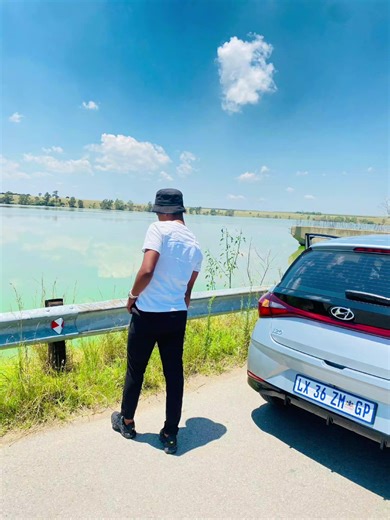 Nize nikhanyise boGogo noMkhulu🕯🙏 #mgunyathi💦💦💦♥️🌍