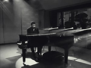 Stuck on You - Lionel Richie (1984) | R E T R O F I L E