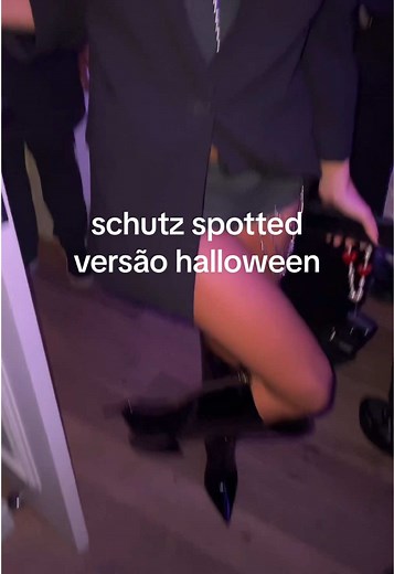 Spooky Season: Schutz Sisters' Halloween Edition