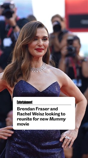 One airship ride back to the desert, please! #BrendanFraser and #RachelWeisz are in talks to reunite in a new 'Mummy' movie in the works at Universal. #TheMummy | Entertainment Weekly