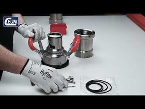 How to replace seals on 2.5"/3" Smartflow dry break couplings | CEJN