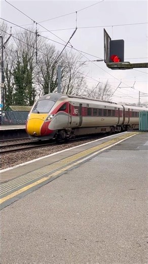 LNER Azuma - Durham 09/02/26 #lner #azuma #durham #station #trainspotting #uktrains #trainspottinguk