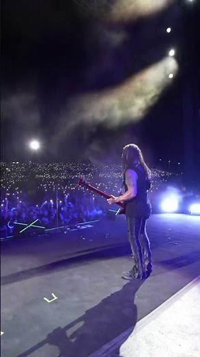 Sometimes darkness can show you the light 🖤 #disturbed #thelight #mentalhealthawareness