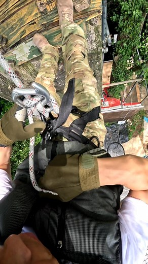 Rappelling Techniques in Various Languages | Military, Rescue, and Outdoor Adventure